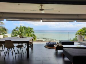 "Leora Beach" Пентхаус на первой линии с бассейном на острове Маврикий в аренду