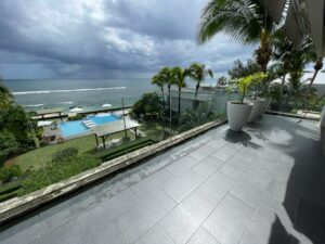 "Leora Beach" Пентхаус на первой линии с бассейном на острове Маврикий в аренду